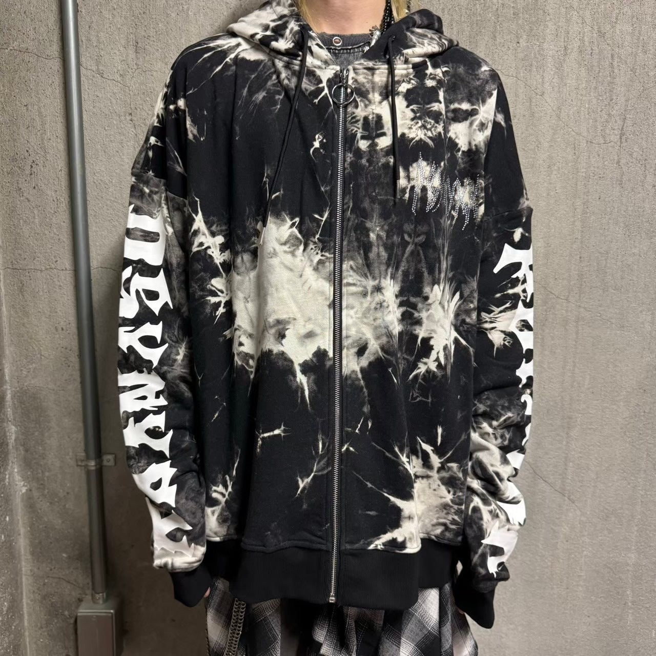 クロミ×PSYNYXXコラボZIPパーカー 地雷 サブカル サンリオ