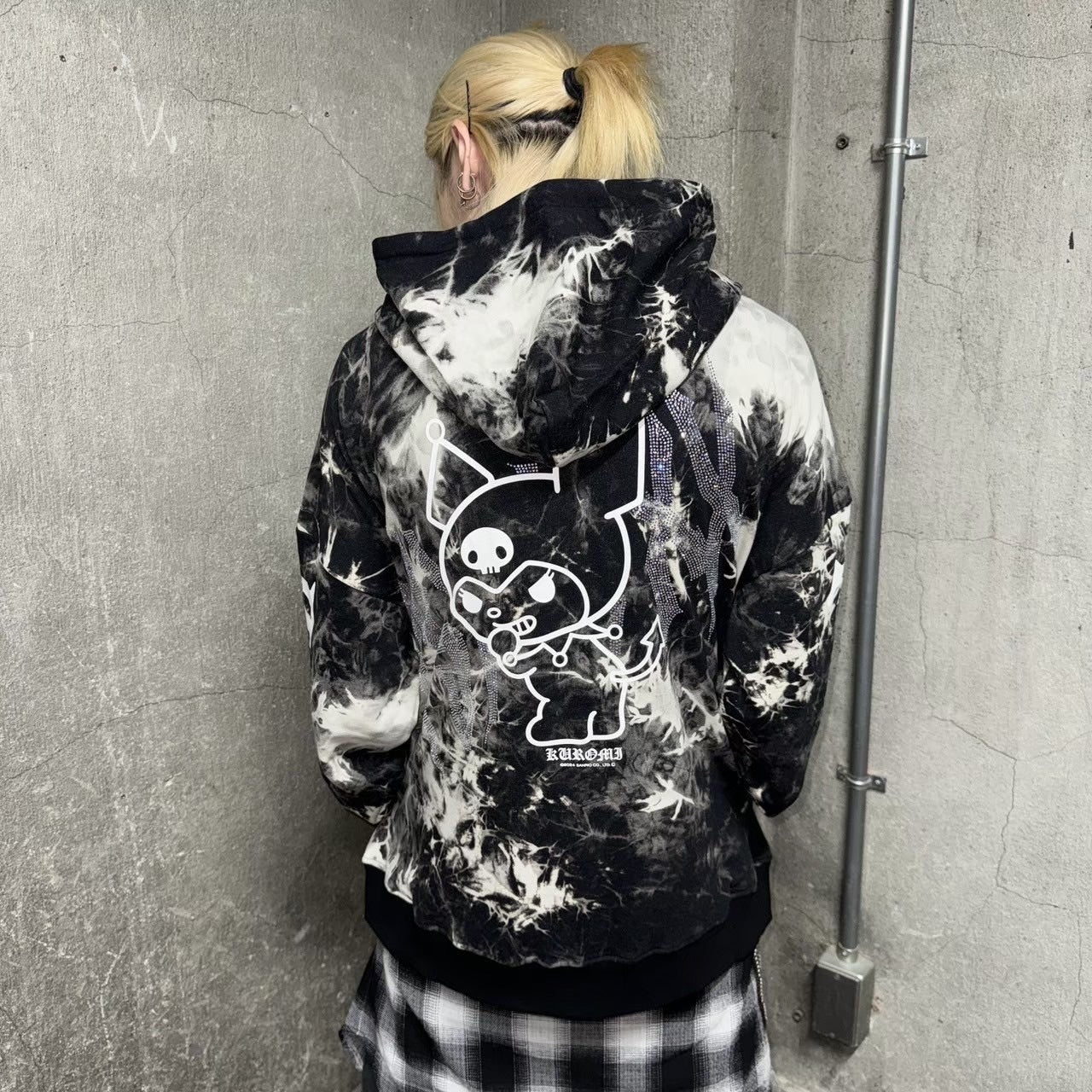 クロミ×PSYNYXXコラボZIPパーカー 地雷 サブカル サンリオ