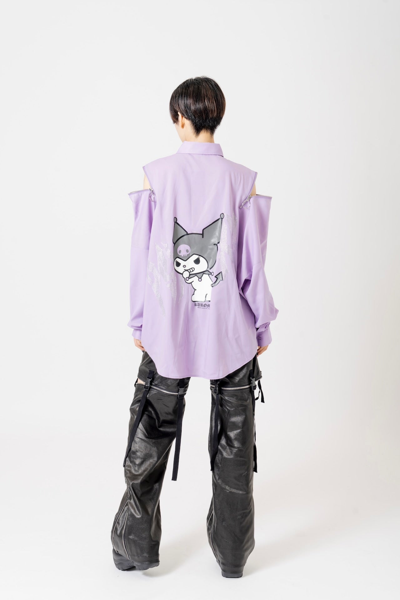 クロミ×PSYNYXX ラインストーンコラボシャツ サンリオ 地雷