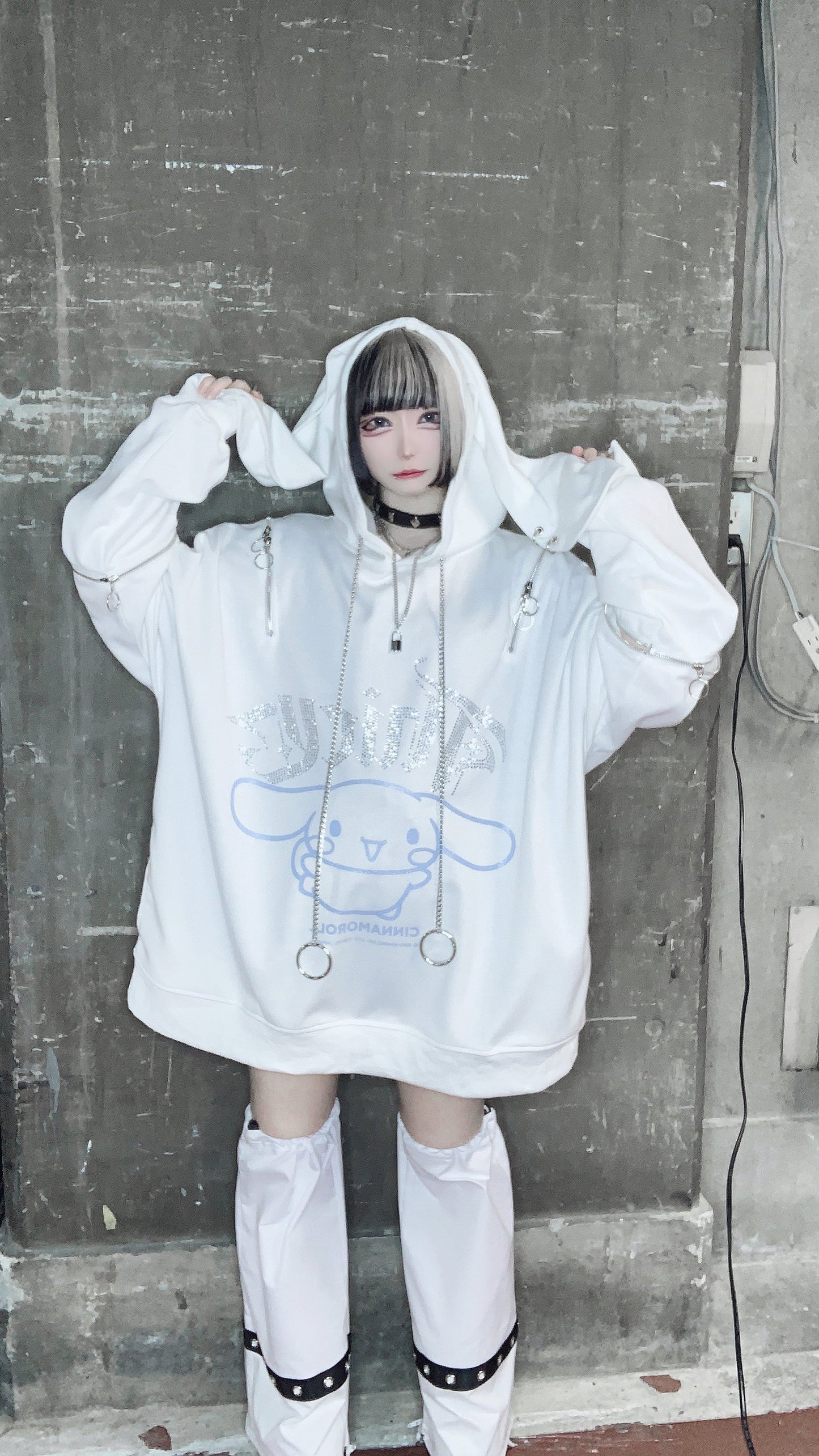 シナモロール×THICC コラボパーカー