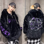 PSYNYXX×THICC 魔法陣ファーブルゾン