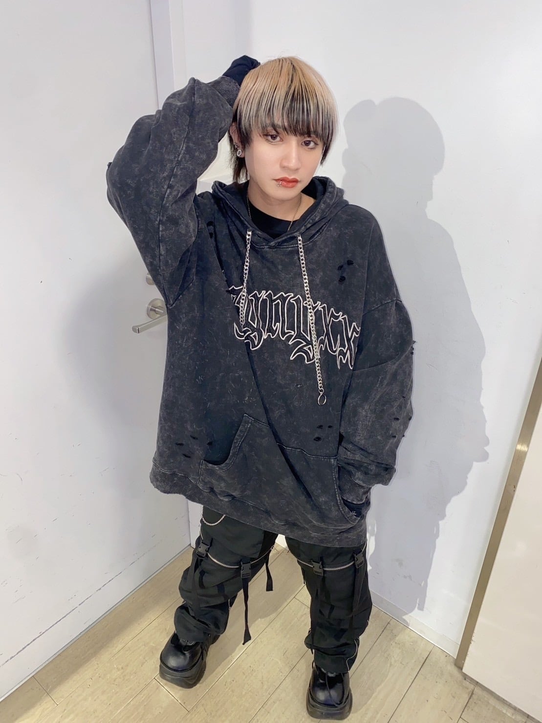 新型PSYNYXXケミカルダメージプルオーバーパーカー